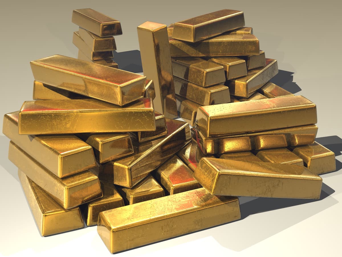 Gold bullion bars — 원자재 ETF 세금, 국내 상장이면 매매차익도 15.4%다