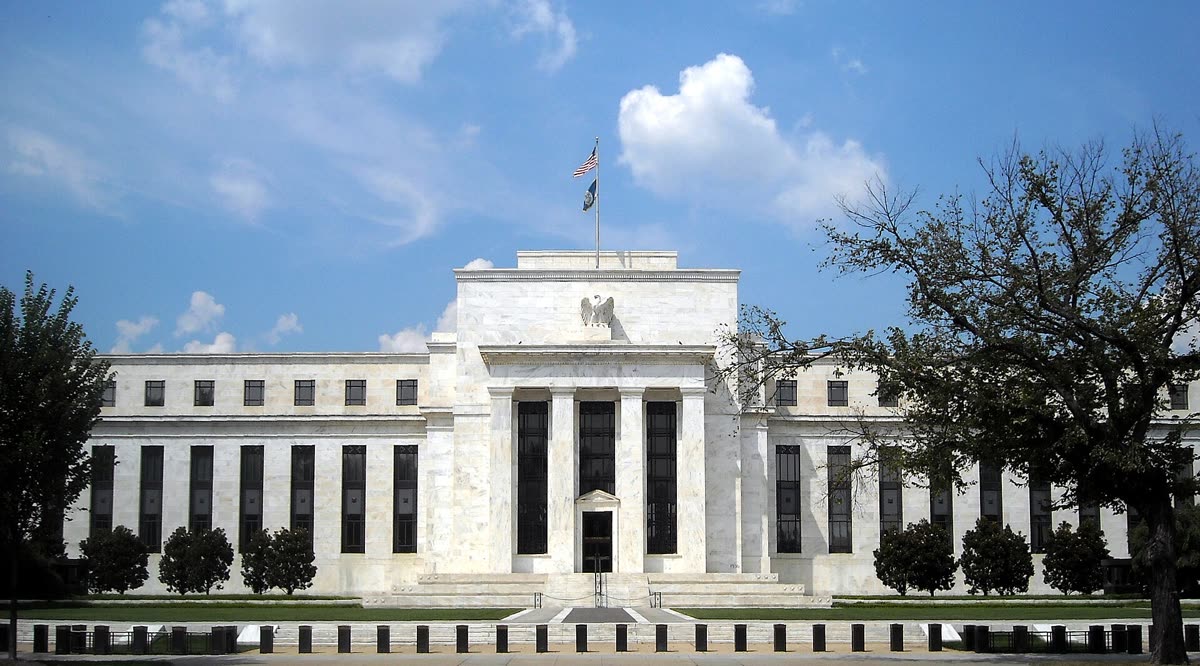 Marriner S. Eccles Federal Reserve Board Building — 트럼프 금리 압박 발언 — 대법원 판결까지 언급한 이유