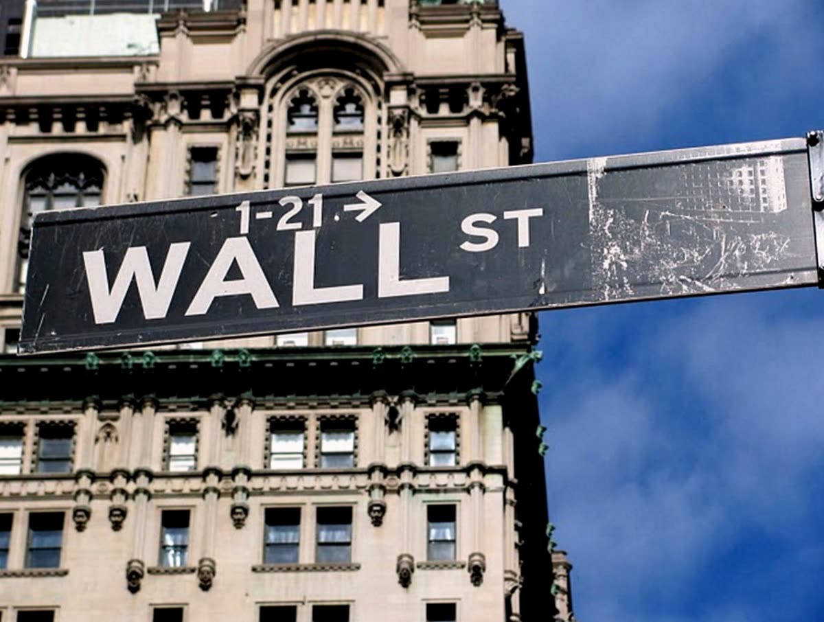 Sign Brodway crossing Wall Street — 미국 8월 CPI 발표 시각, PPI는 하루 전